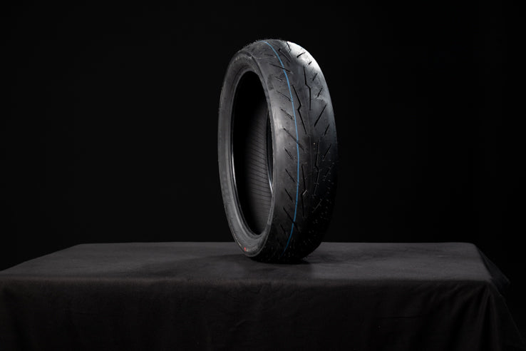 Zadní pneumatika Pirelli Diablo Rosso IV 140/70-17 66H