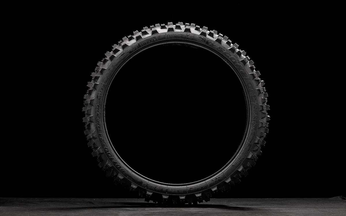 Přední pneumatika Pirelli Scorpion MX32 80/100-21 MID SOFT (Motocross)